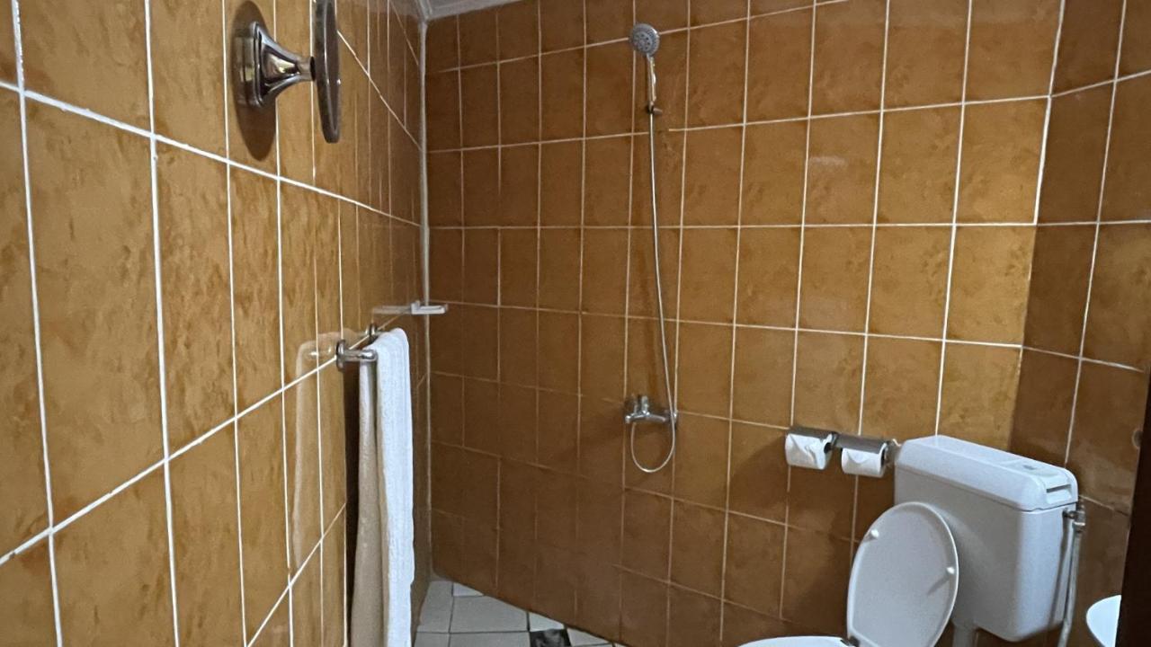 Hotel Les Polygones كريبي المظهر الخارجي الصورة
