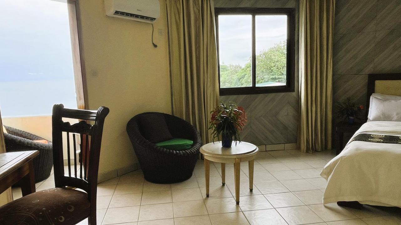 Hotel Les Polygones كريبي المظهر الخارجي الصورة