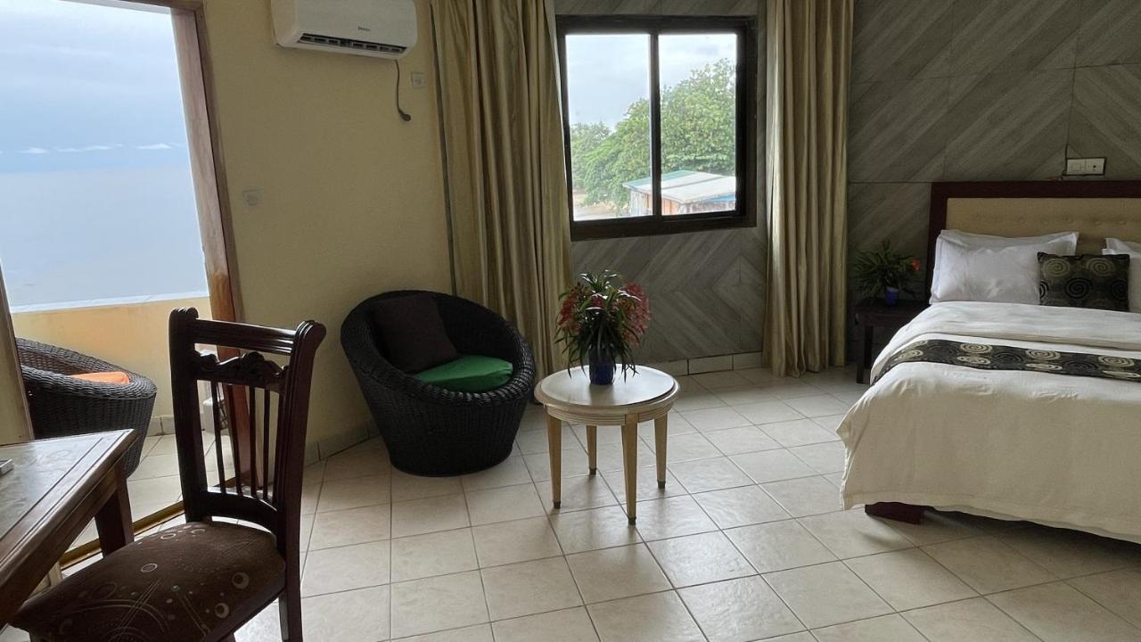 Hotel Les Polygones كريبي المظهر الخارجي الصورة